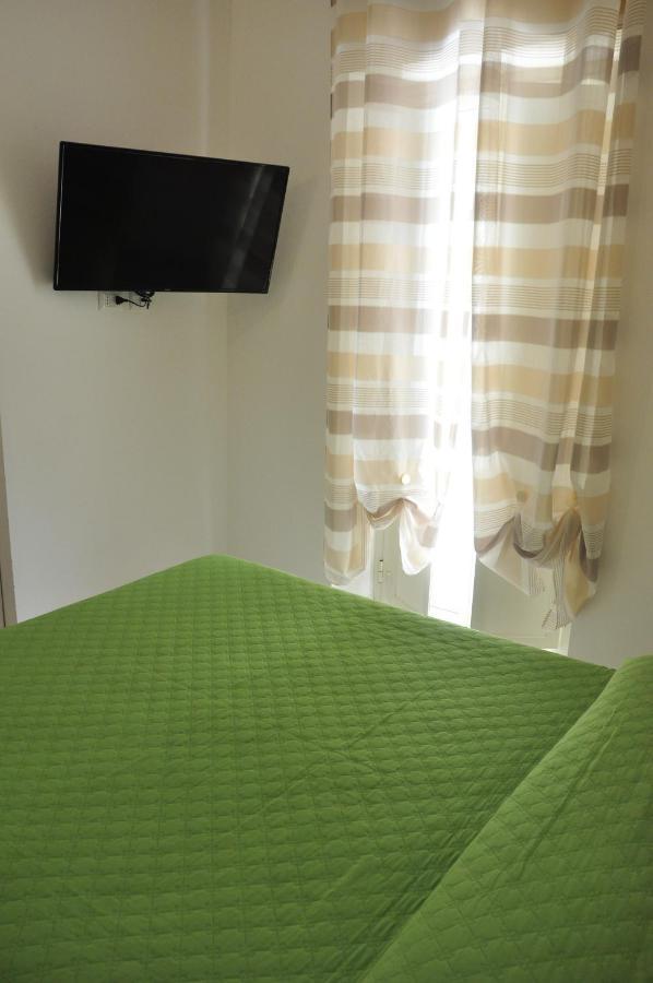 Brezza Di Mare Gaeta B&B Exterior foto