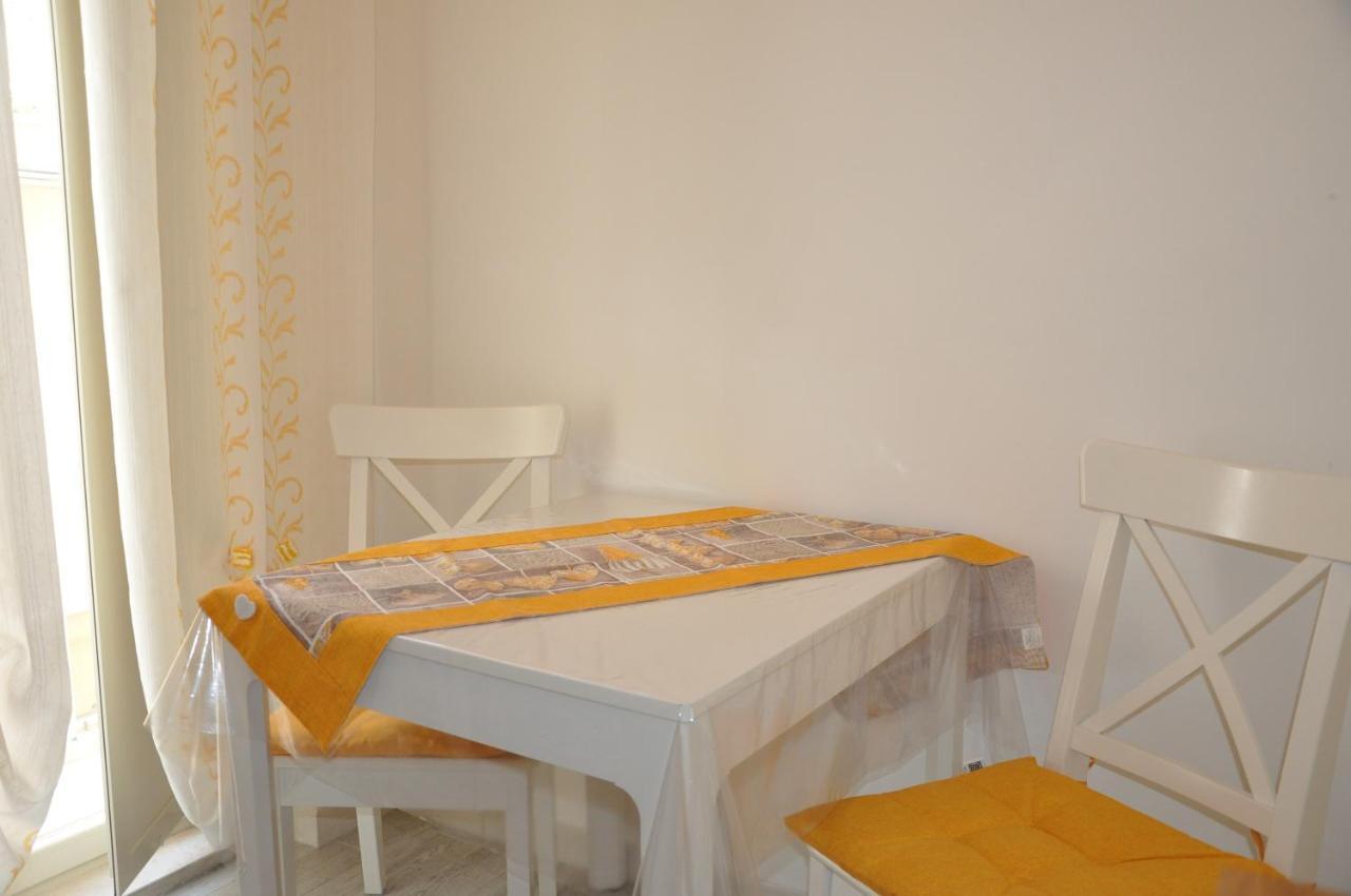Brezza Di Mare Gaeta B&B Exterior foto